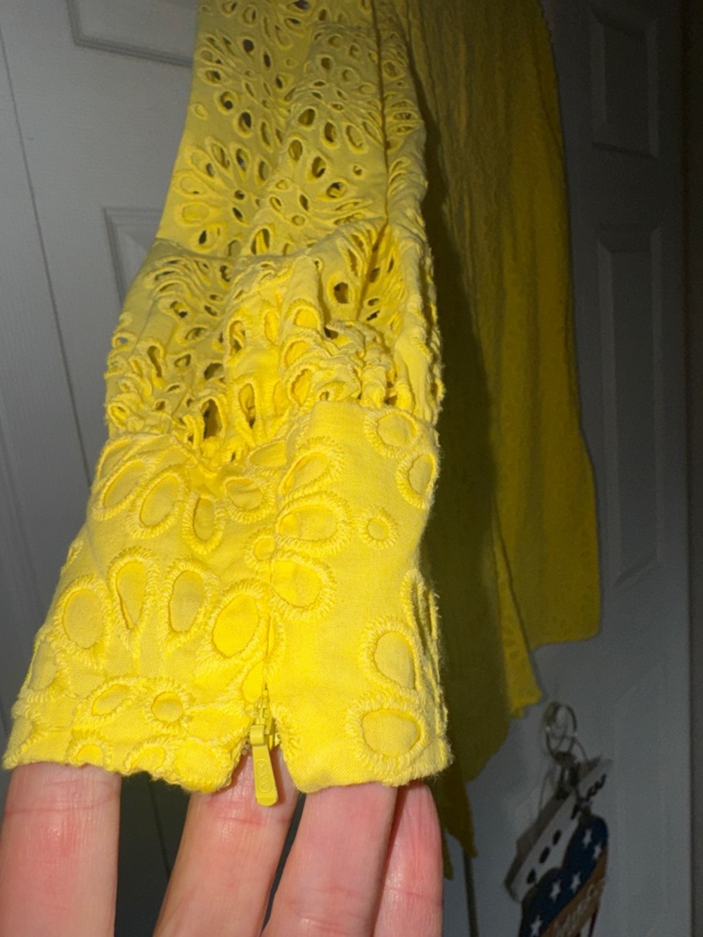 Lily Pulitzer eyelet AISHA ROMPER in calla yellow  size 10 - Picture 10 of 14